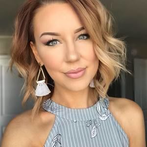 Meet your Posher, Chelsey